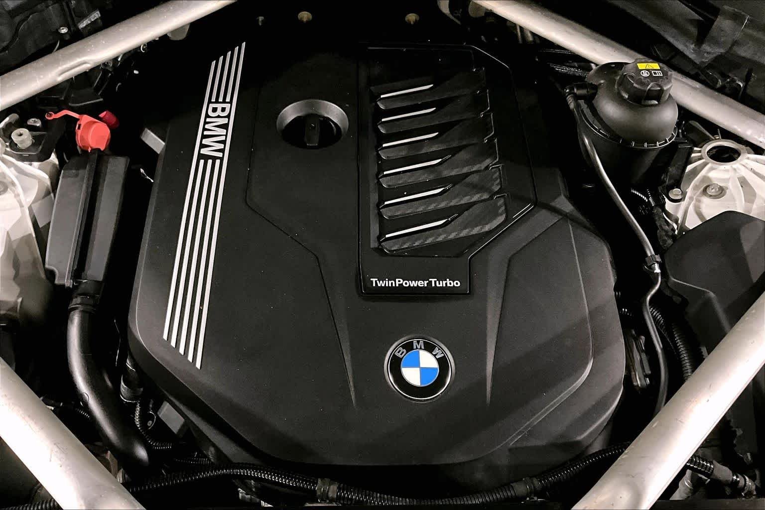Used 2020 Mineral White Metallic BMW xDrive40i image 30