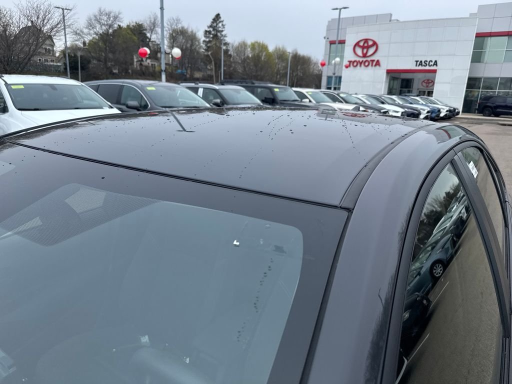 2026 Toyota Corolla LE - Photo 15