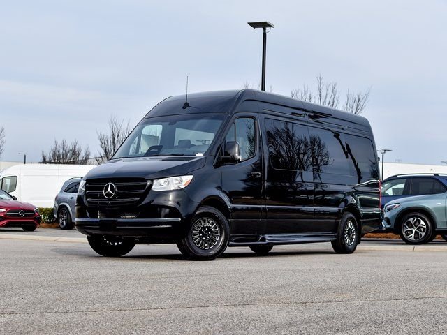New 2026 Jet+Black Mercedes-Benz Cargo 170 WB image 2