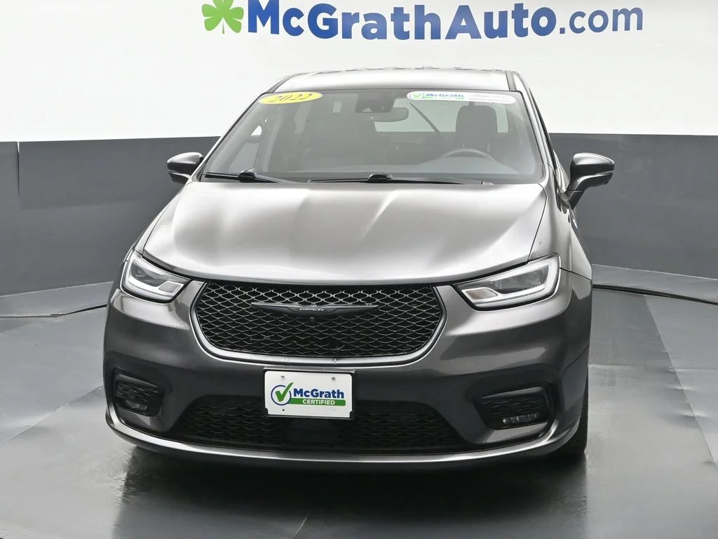 Certified Used 2022 Gray Chrysler Touring L image 6