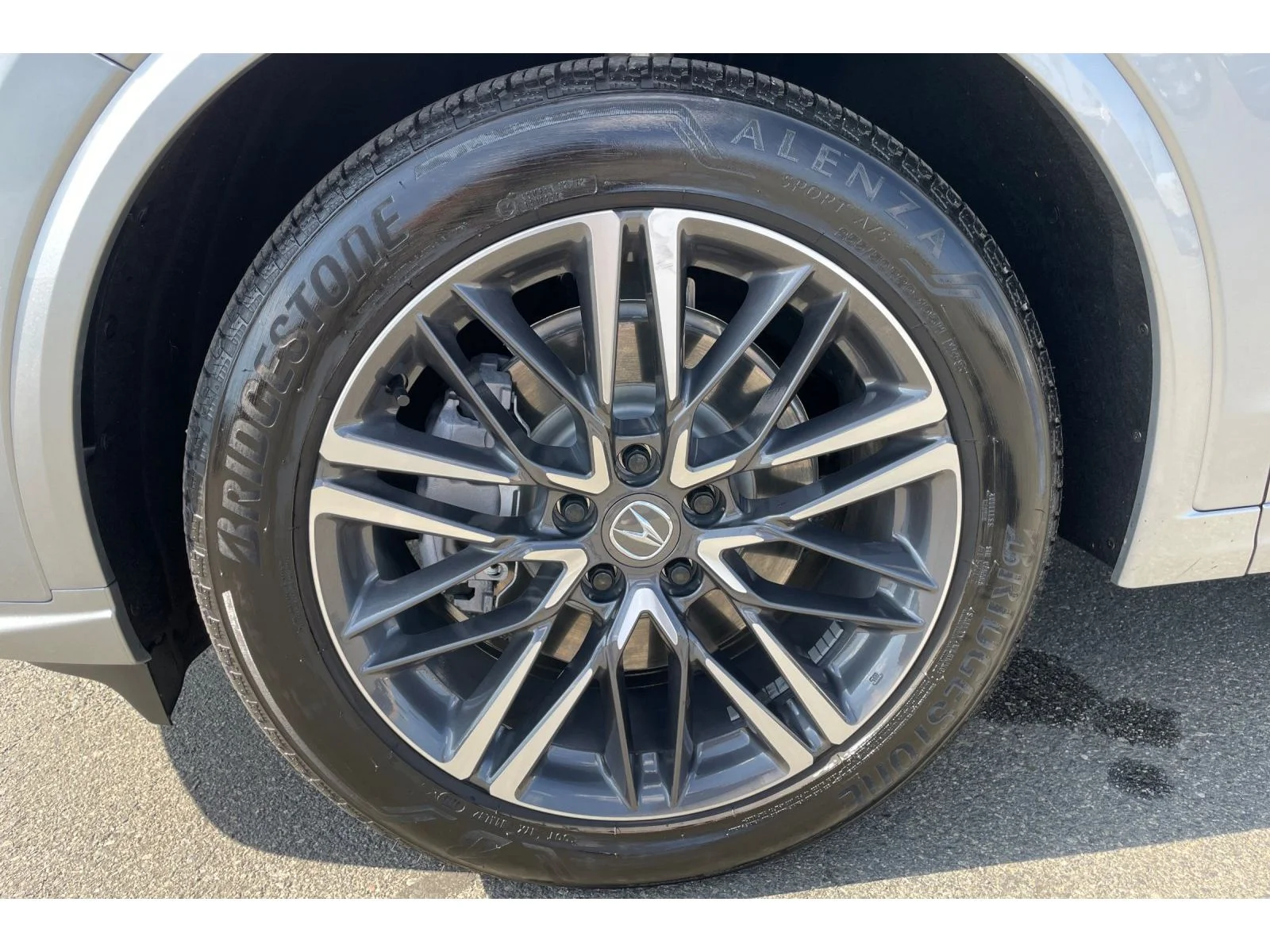 Used 2026 Solar Silver Metallic Acura w/Advance Package image 46