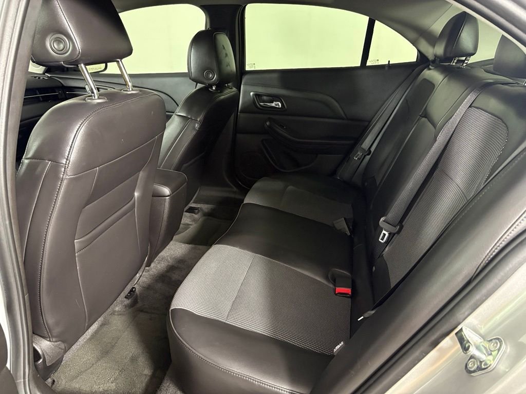 Used 2015 Silver Chevrolet LT image 34