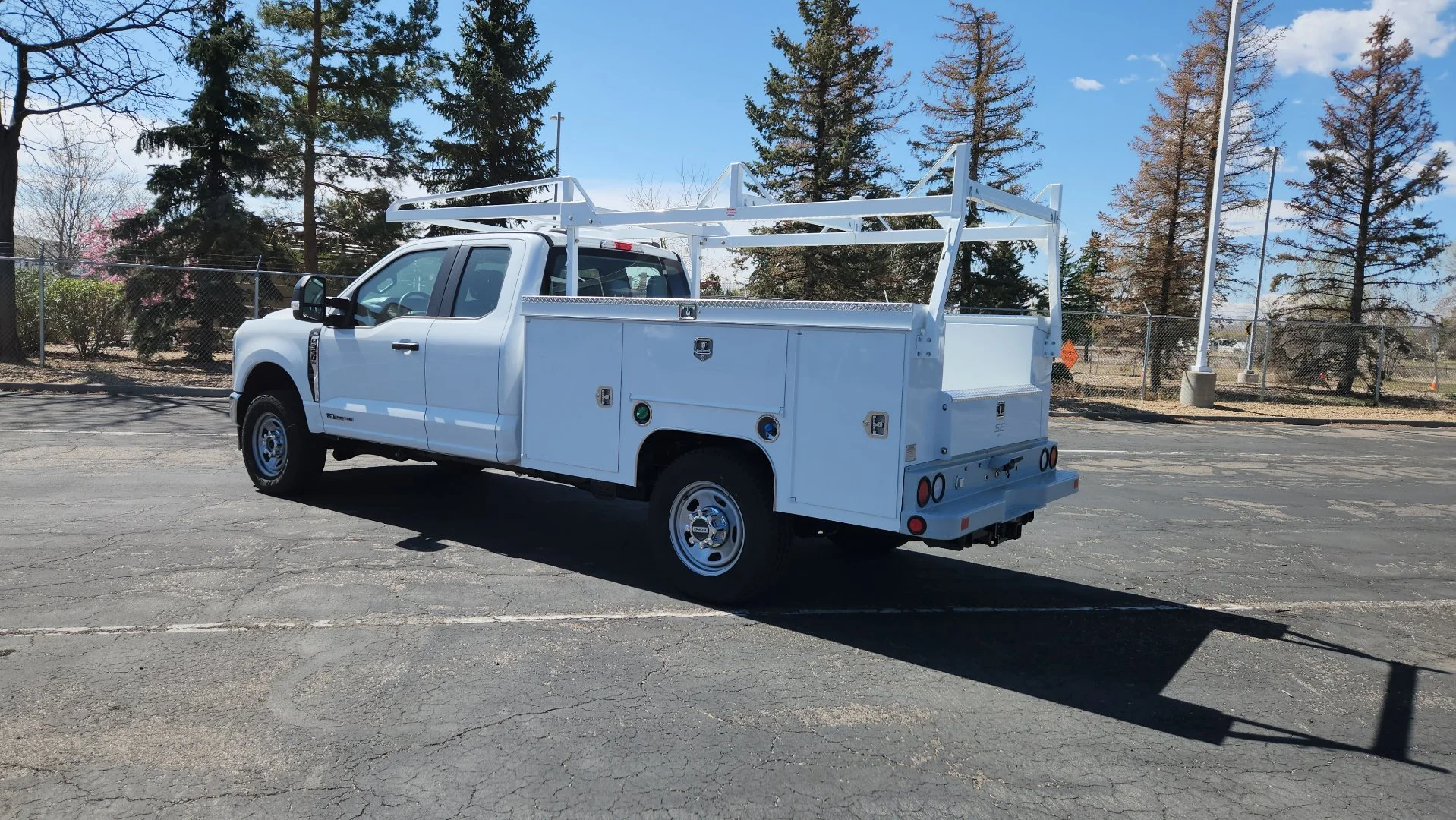 2025 Ford F-350 Super Duty XL - Photo 9