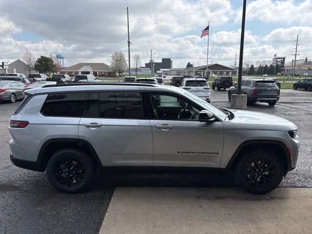 New 2026 Silver Jeep Altitude image 7