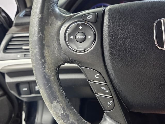 Used 2013 Black Honda EX-L image 27