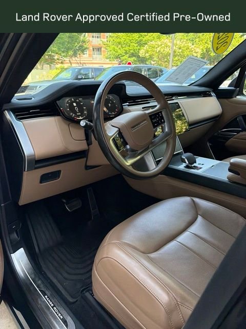 Certified Used 2025 Belgravia_Green Land Rover SE image 15