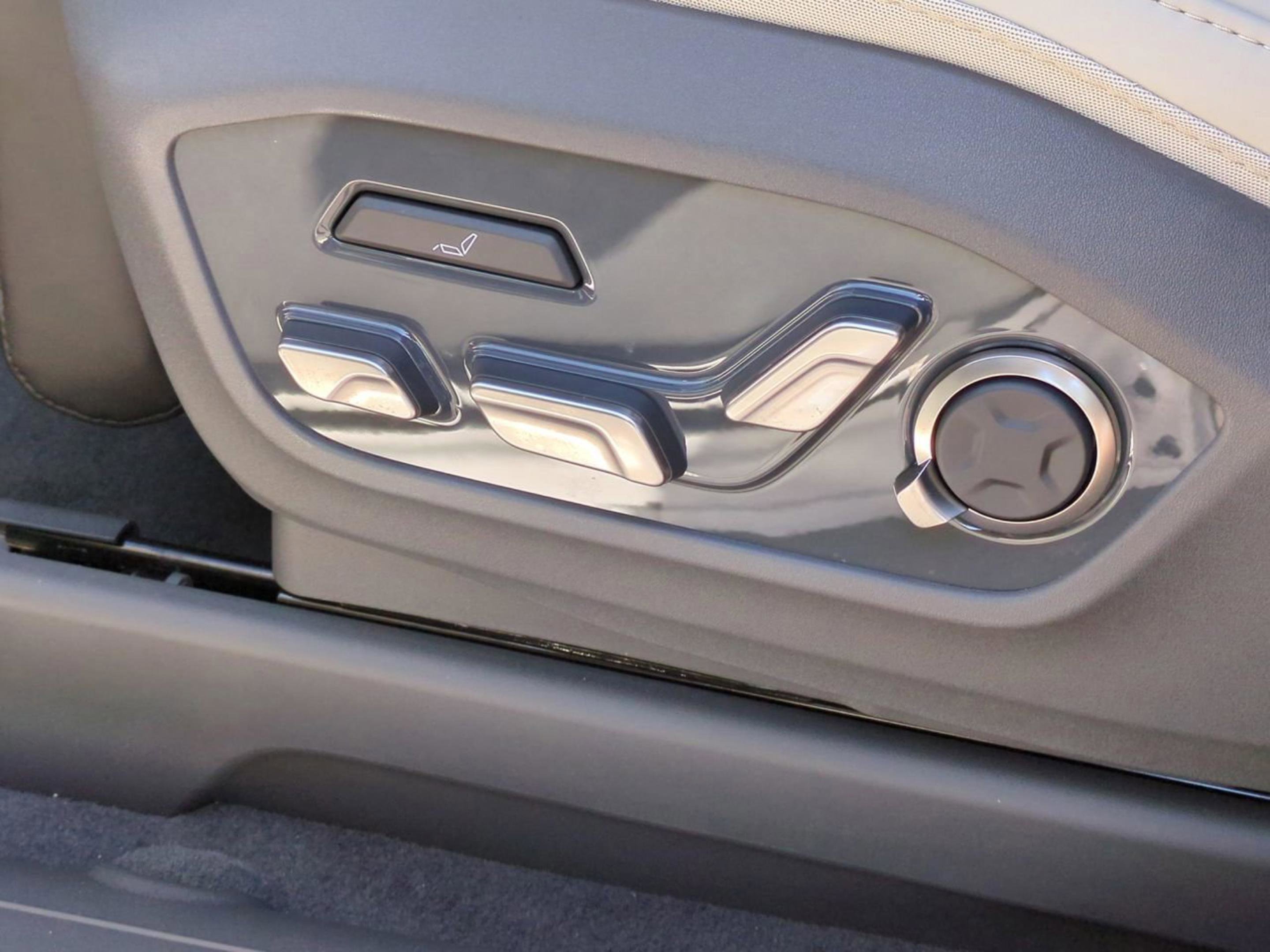 New 2026 Glacial White Pearl Kia GT-Line image 22