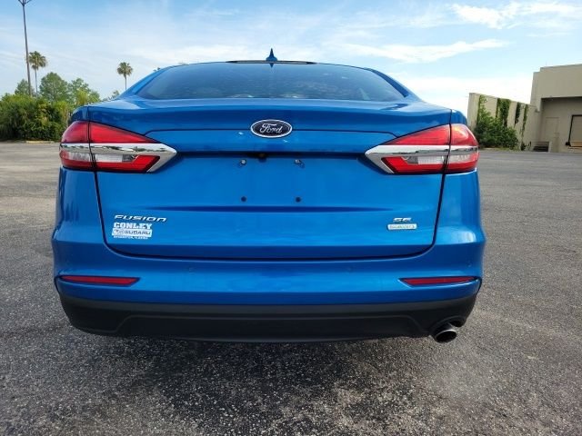 Used 2019 Blue Ford SE image 6