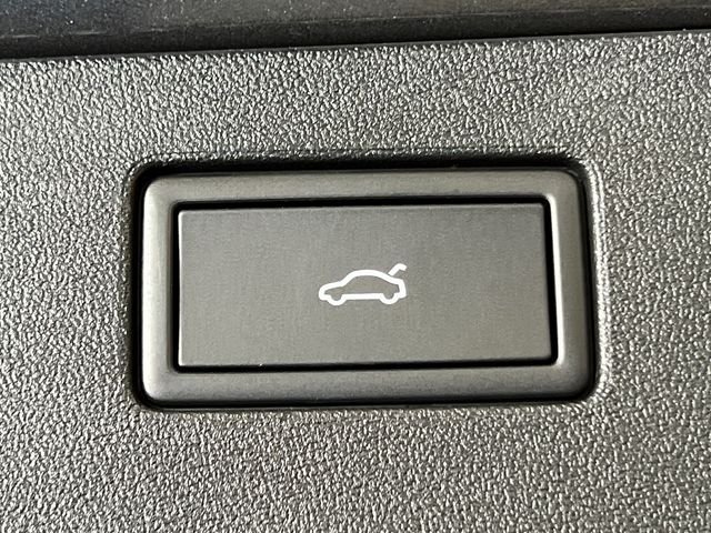 New 2026 Gray Volkswagen 2.0T SE R-Line Black image 5