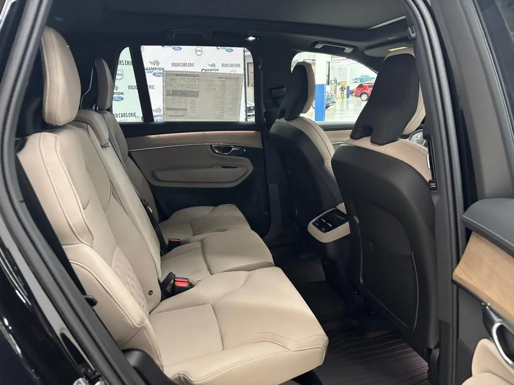 2026 Volvo XC90 Plus - Photo 14