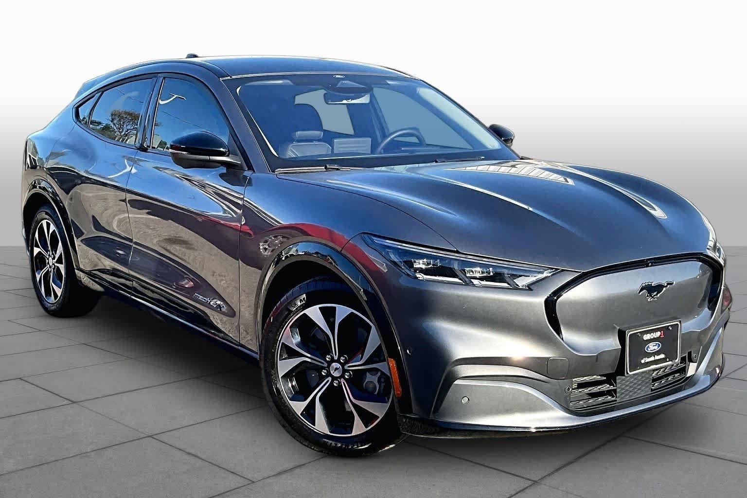 Used 2023 Carbonized Gray Metallic Ford Premium image 2