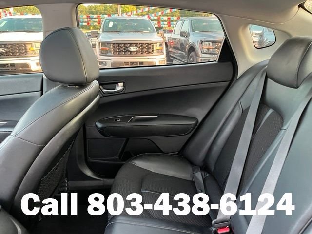 Used 2019  Kia S image 14