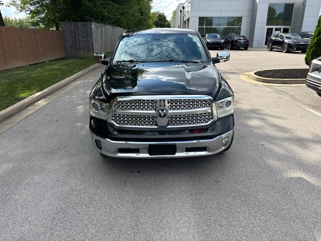 Used 2016 Brilliant Black Crystal Pearlcoat Ram Laramie image 7
