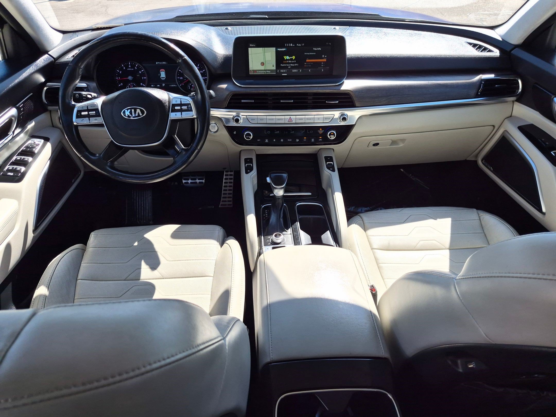 Used 2020 Ebony Black Kia SX image 28