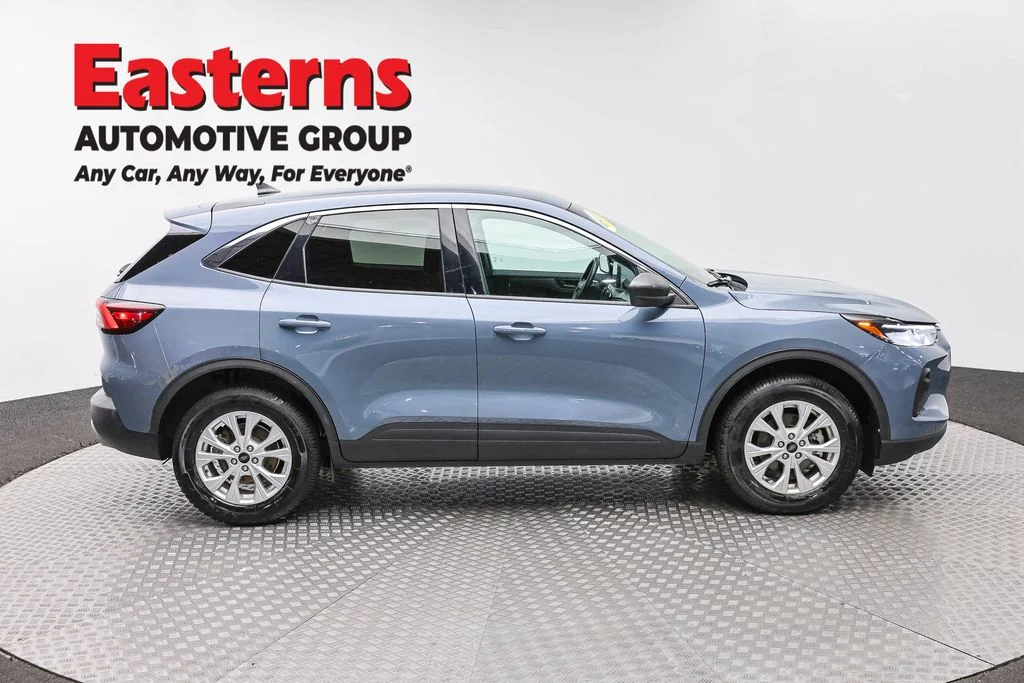 Used 2024 Blue Ford Active image 4