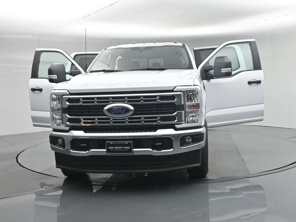 New 2026 Oxford White Ford XL image 27