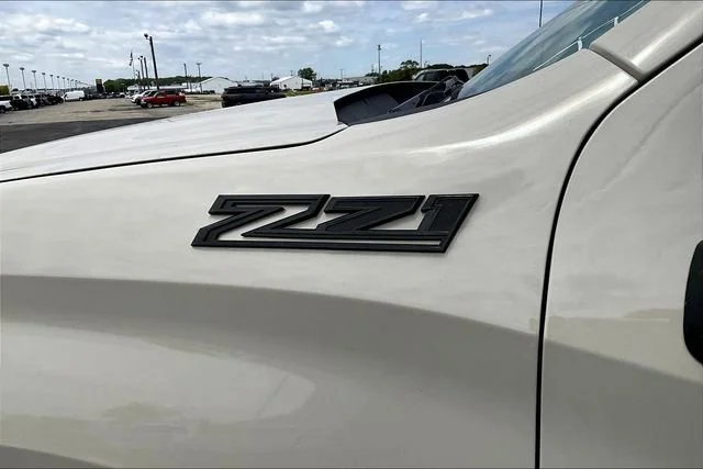 New 2026 White Sands Chevrolet RST image 8