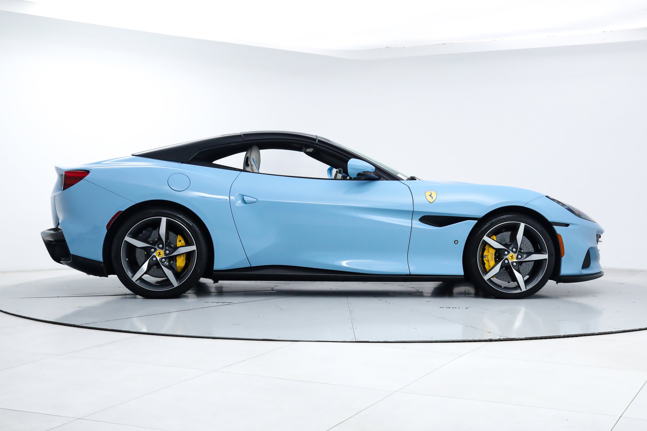 Certified Used 2023 Blue Ferrari  image 11