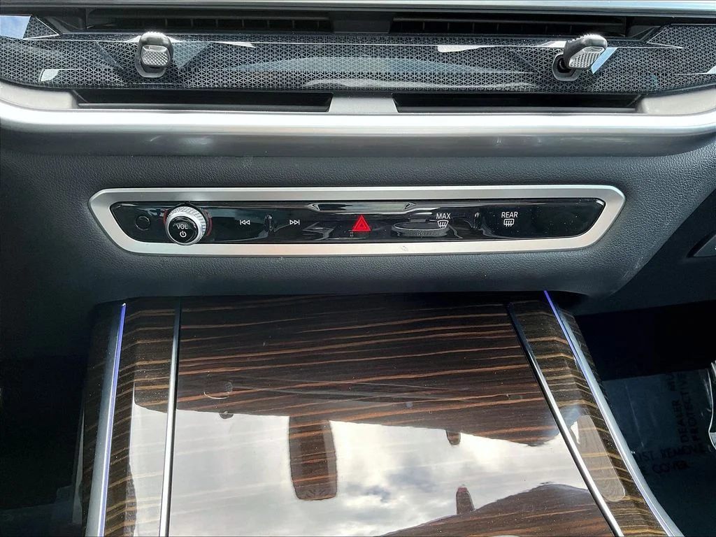Used 2023 Skyscraper Gray Metallic BMW xDrive40i image 15