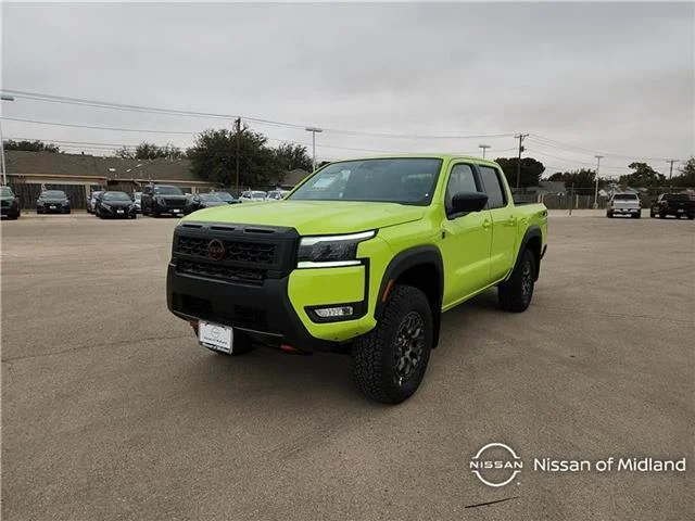 2026 Nissan Frontier PRO-4X w/R Package 4x4 Crew Cab 5 ft. box 126 in.
