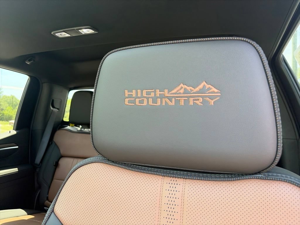 New 2026 White Sands Chevrolet High Country image 26
