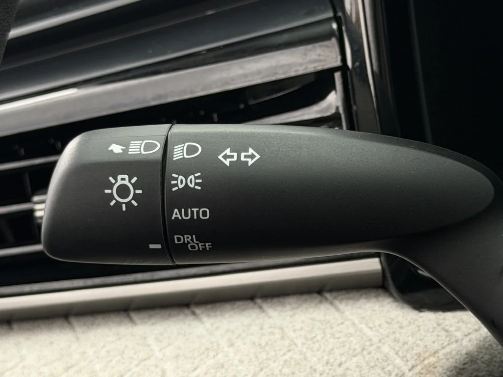 Used 2025 Beige Toyota XLE image 20