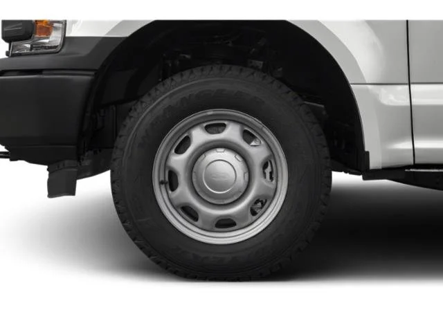 Used 2019 Ingot Silver Metallic Ford XL image 16