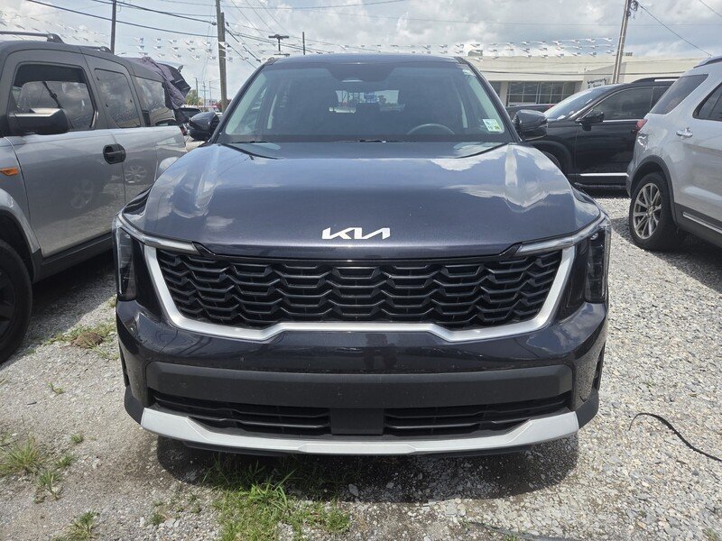 Used 2025 Gray Kia LX image 5