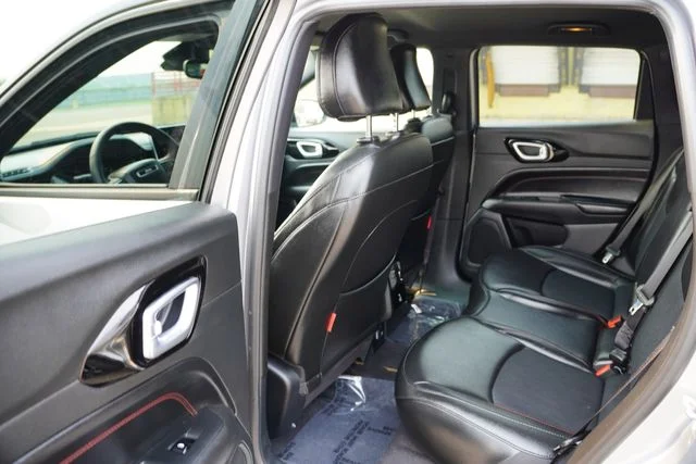 Used 2023 Silver Jeep Trailhawk image 16