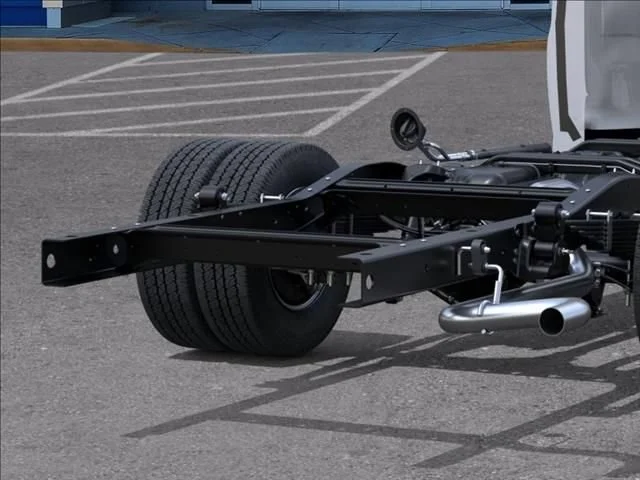 New 2026 Summit White Chevrolet 1WT image 14