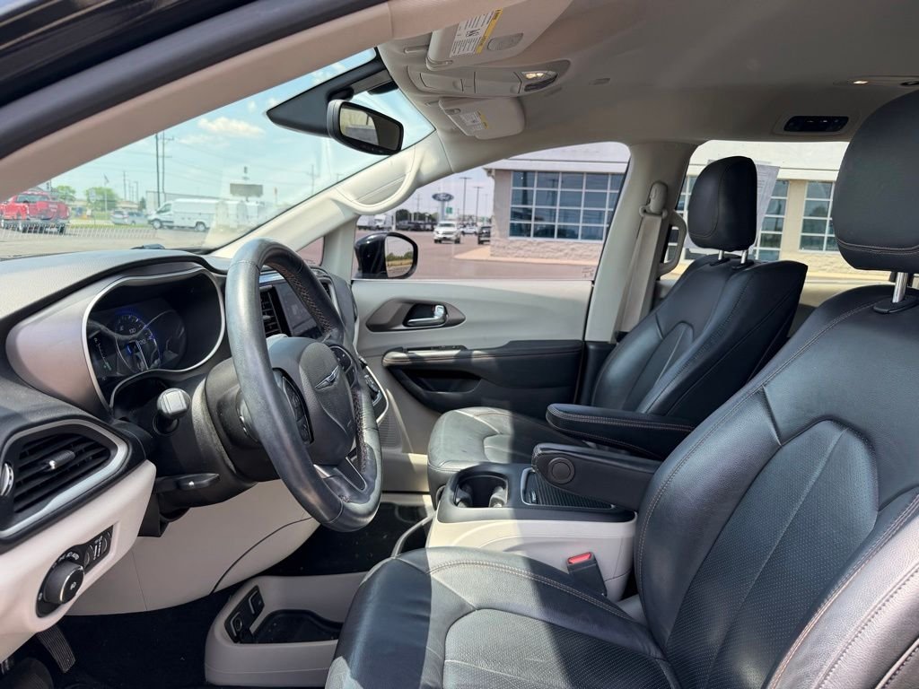 Used 2020 Black Chrysler Touring L Plus image 9