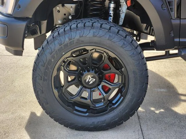 New 2026 Agate Black Metallic Ford F-250® Lariat® image 31