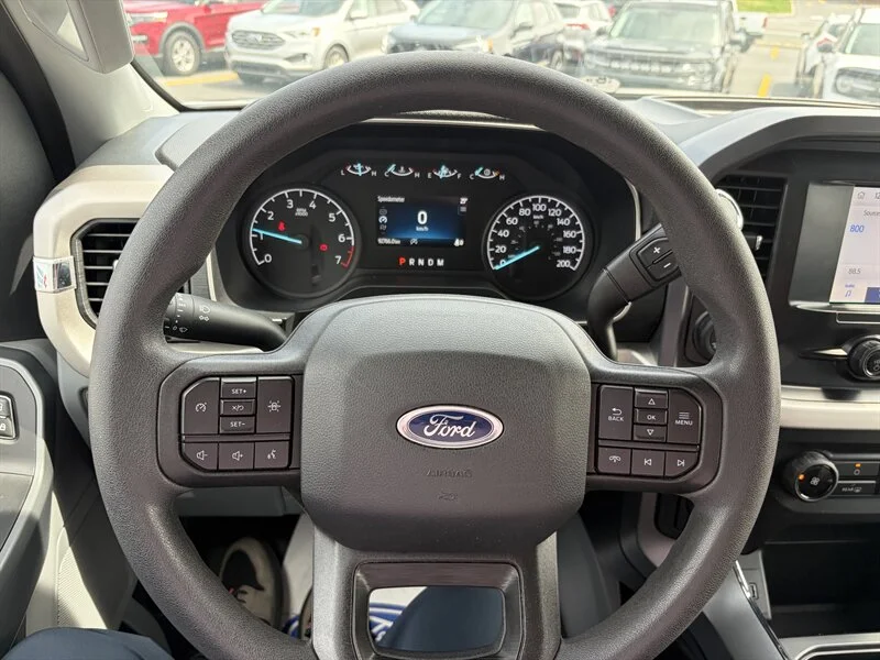 Used 2021 Silver Ford XLT image 11