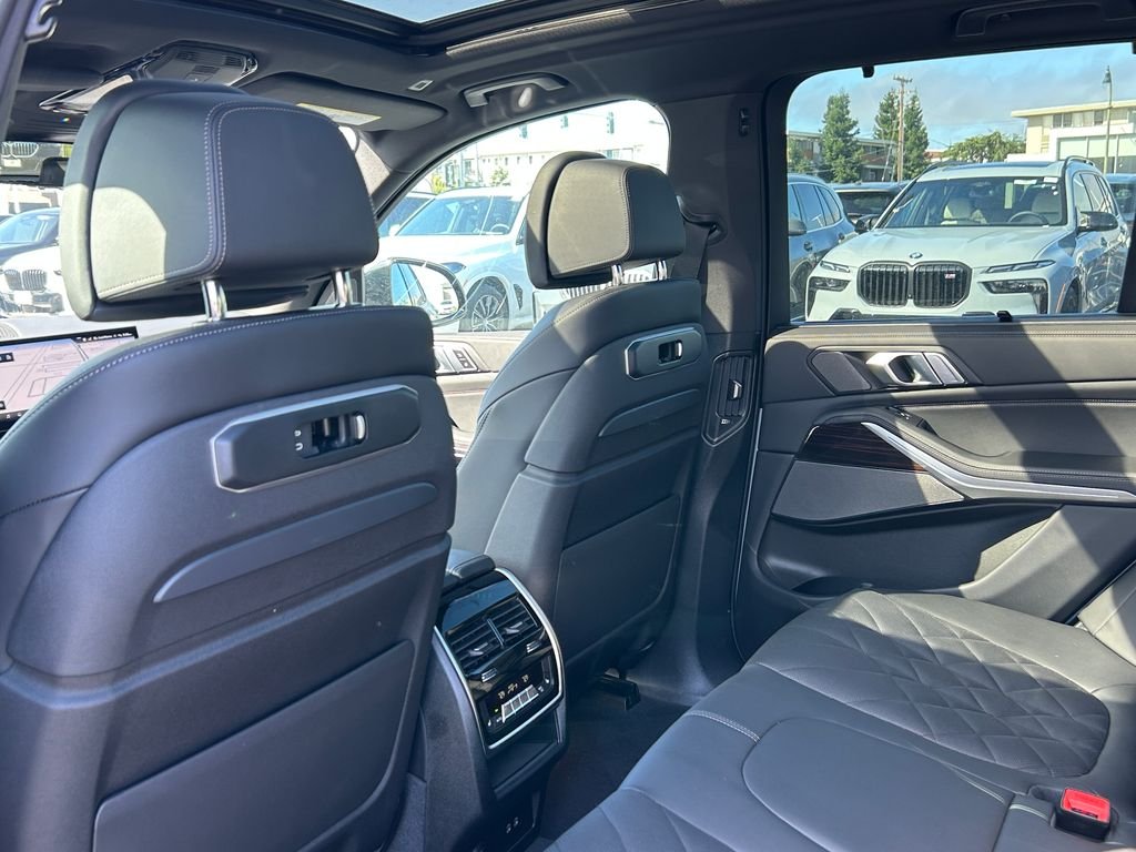New 2026 Brooklyn Grey Metallic BMW xDrive50e image 31