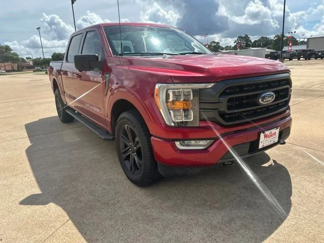 Used 2021 Red Ford XLT image 1