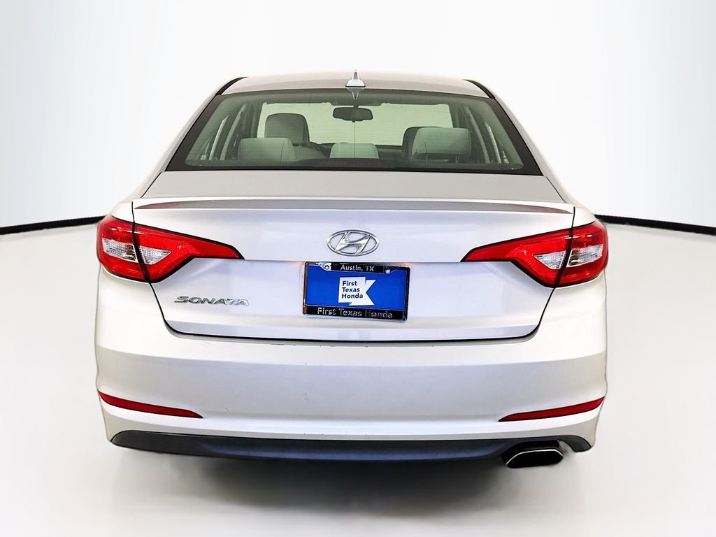 Used 2016 Symphony Silver Hyundai SE image 6