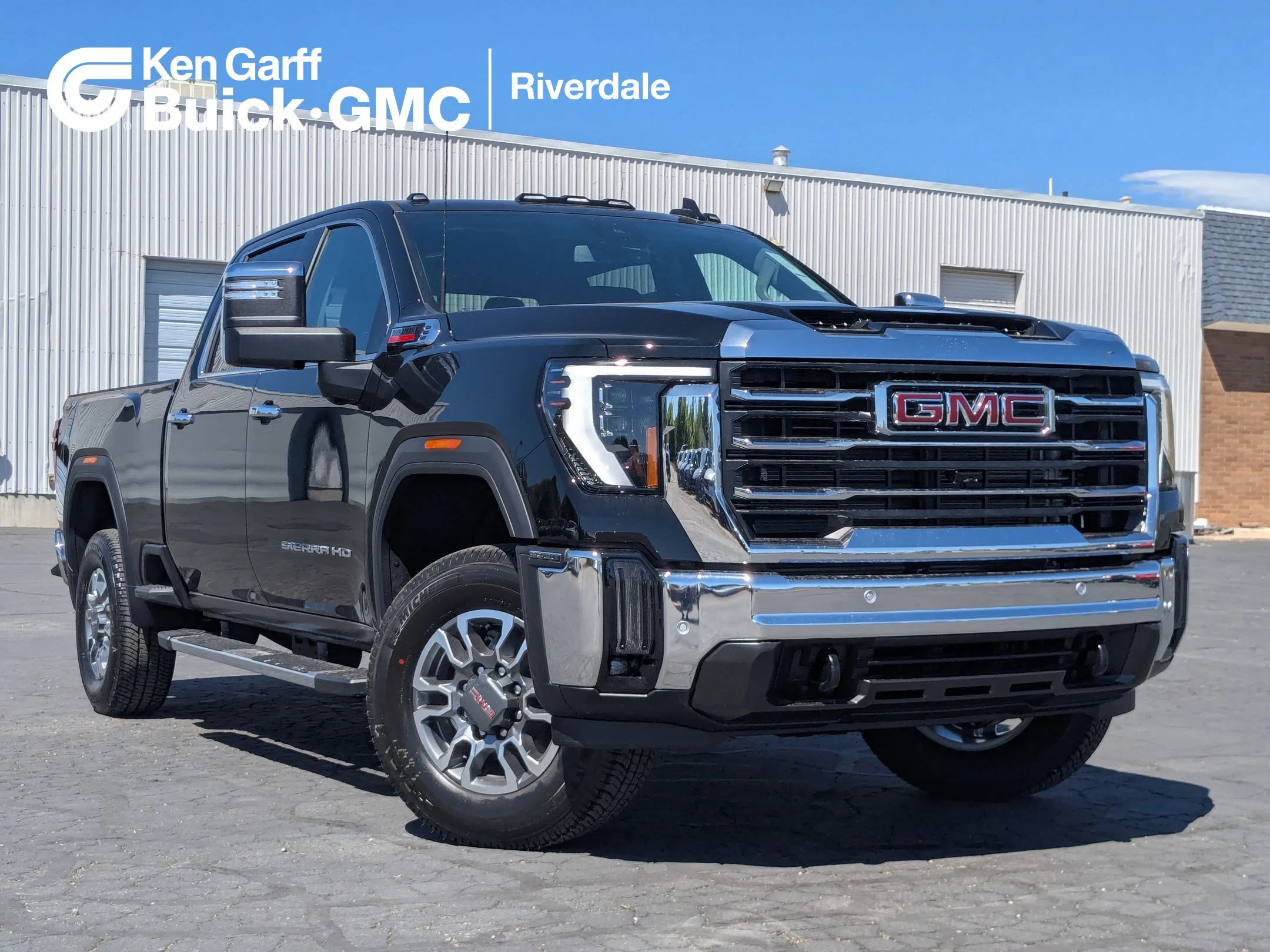 2026 GMC Sierra 4WD Crew Cab Standard Box SLT's photo