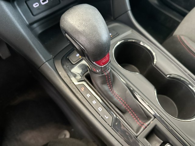 Used 2022 White Chevrolet RS image 30