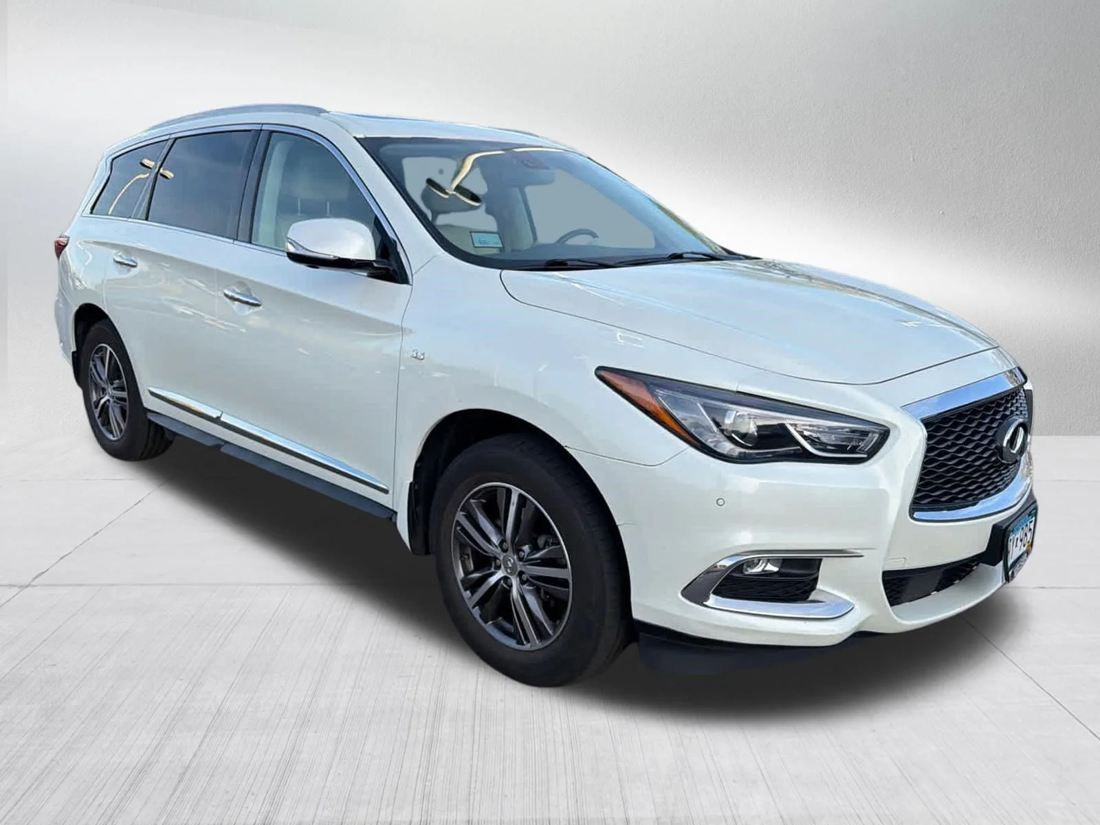 Used 2017 INFINITI QX60 Base with VIN 5N1DL0MM4HC546263 for sale in Hopkins, MN