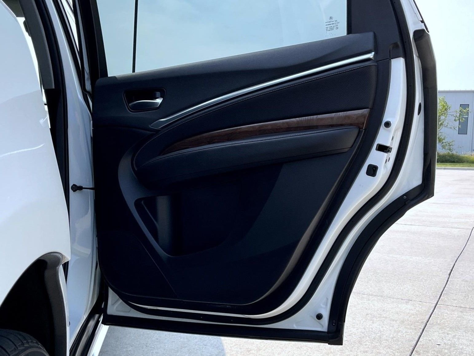 Used 2019 White Acura 3.5L Technology Package image 18