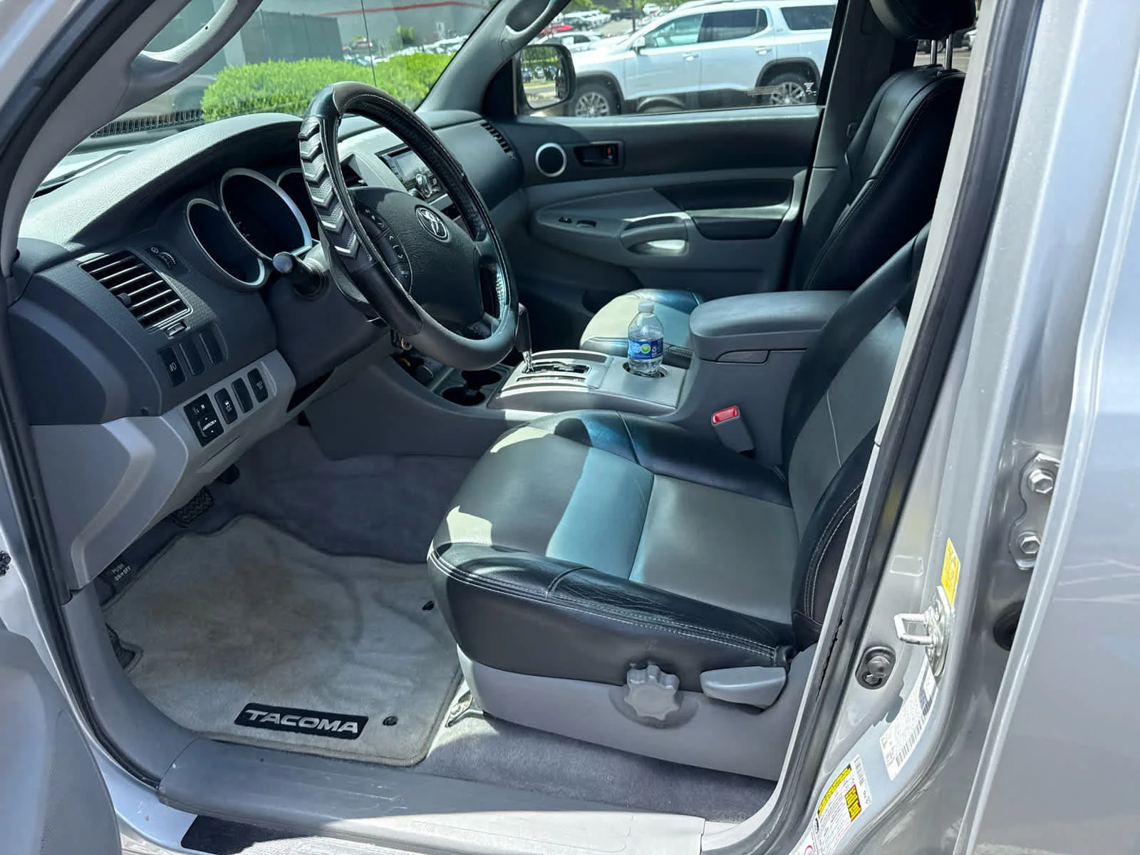 Used 2011 Silver Streak Mica Toyota  image 7