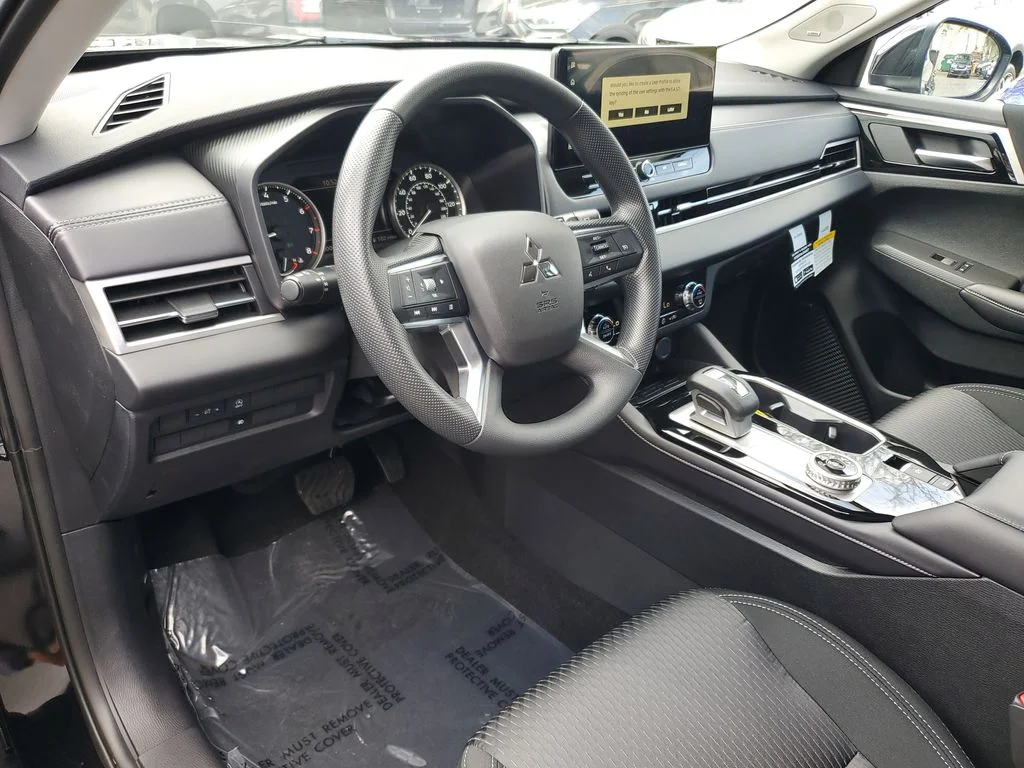 New 2026 Black Mitsubishi ES image 21