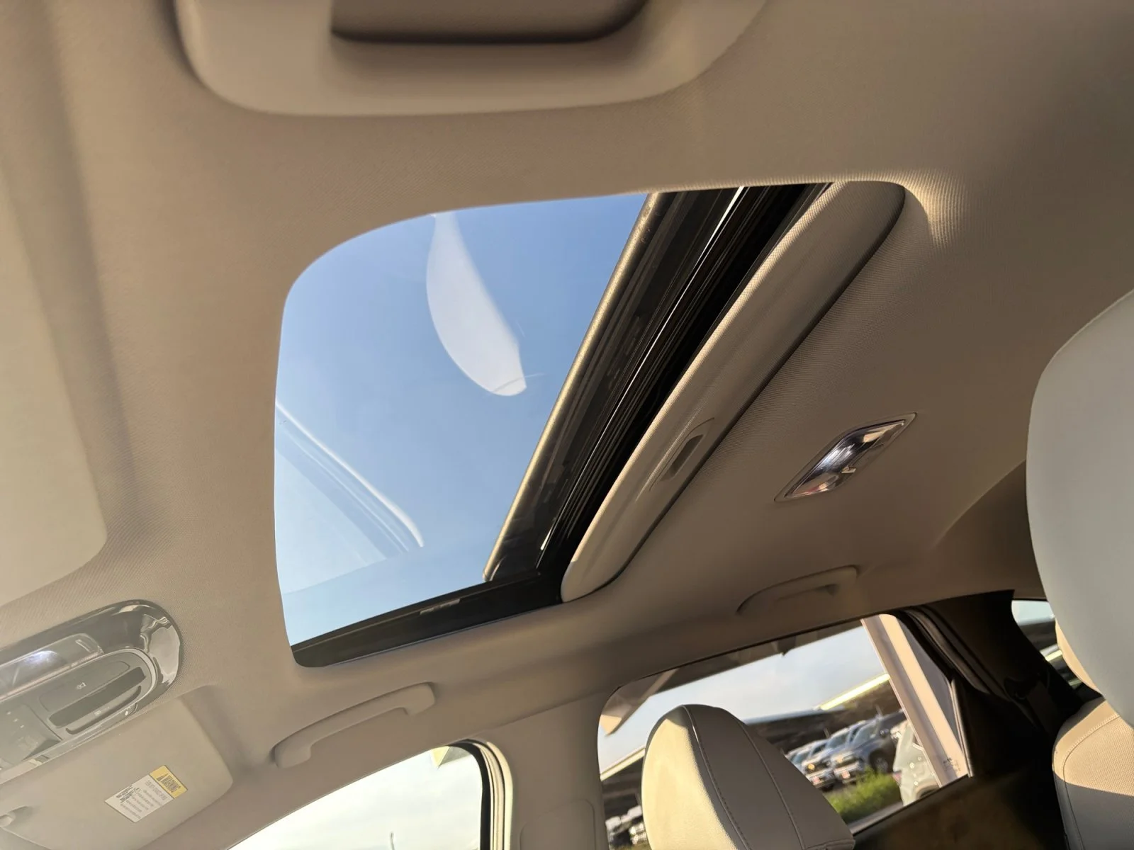 Used 2024 Shimmering Silver Hyundai SEL image 18