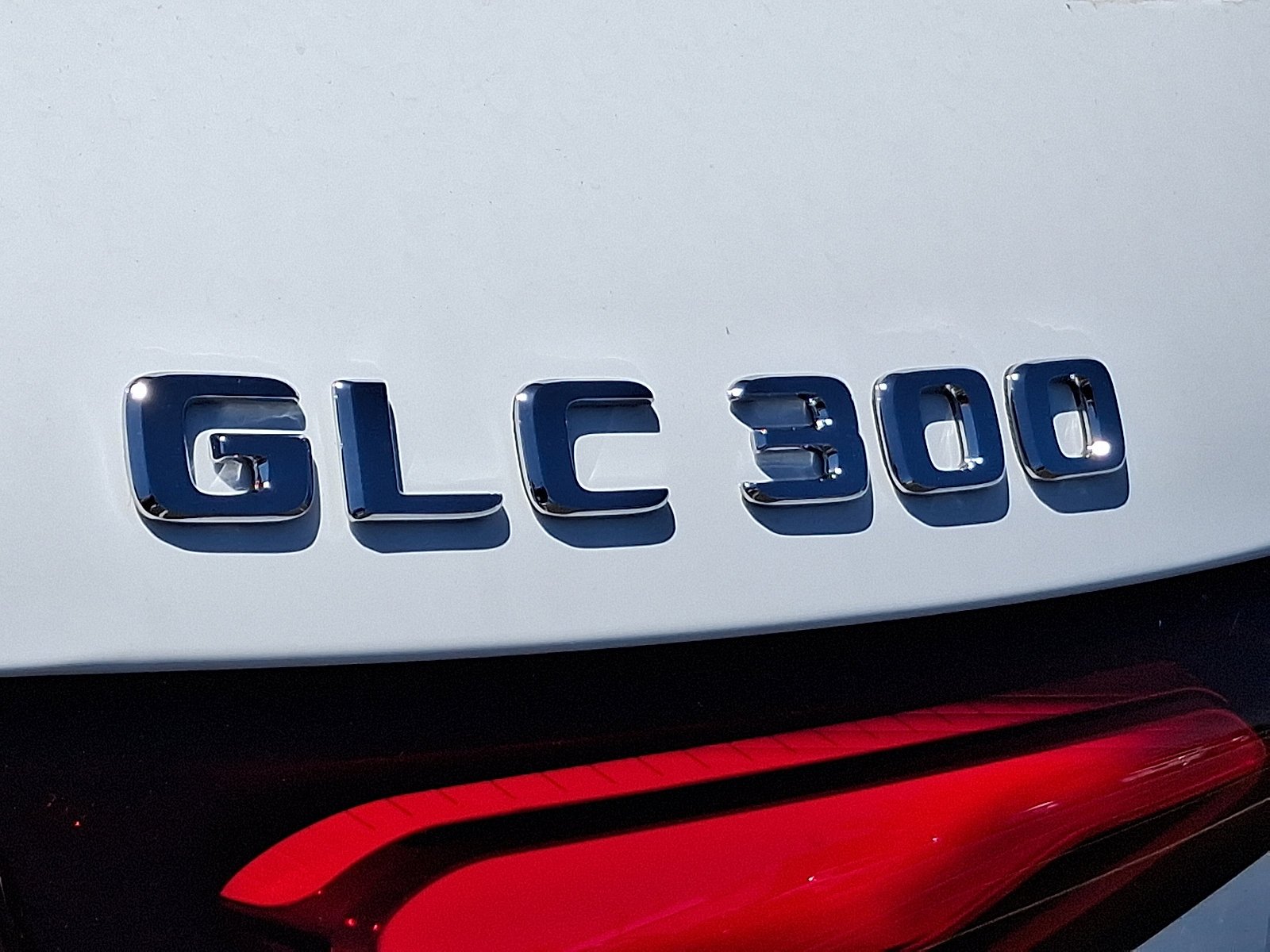 New 2026 Polar White Mercedes-Benz GLC 300 image 30