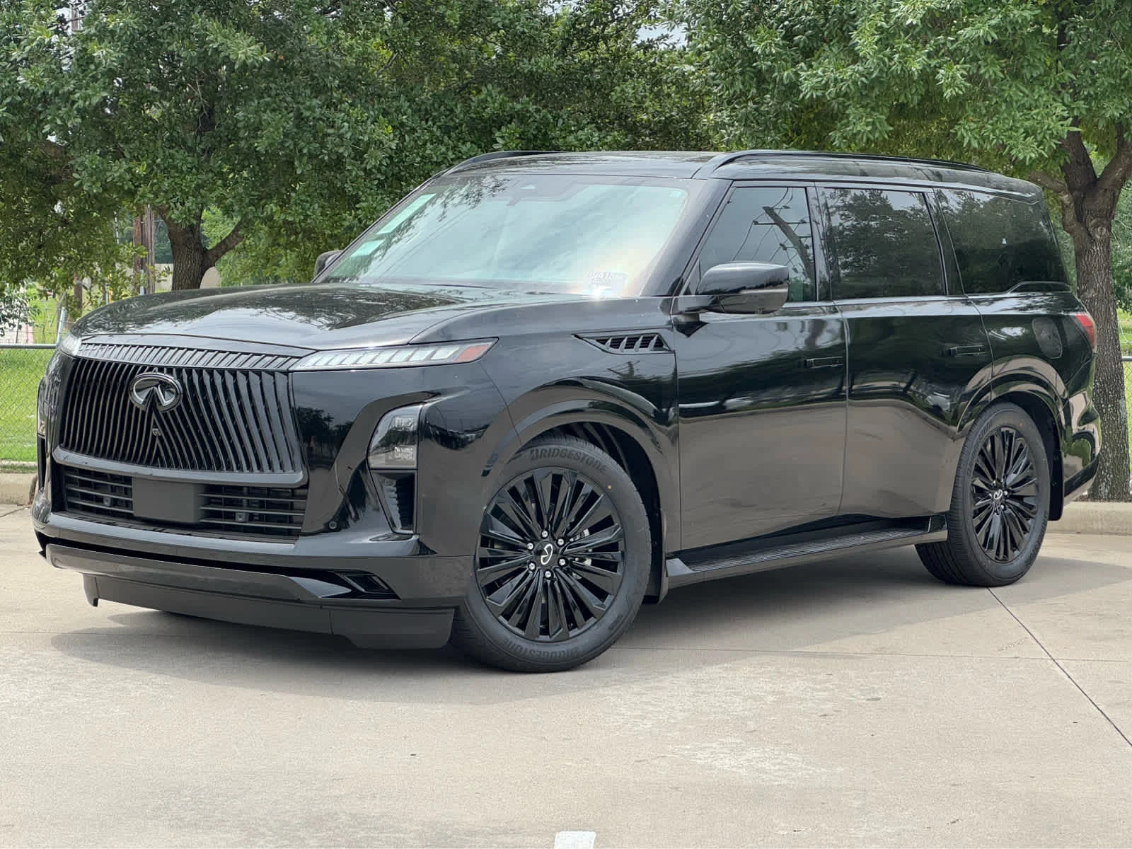 2026 INFINITI QX80 Luxe's photo
