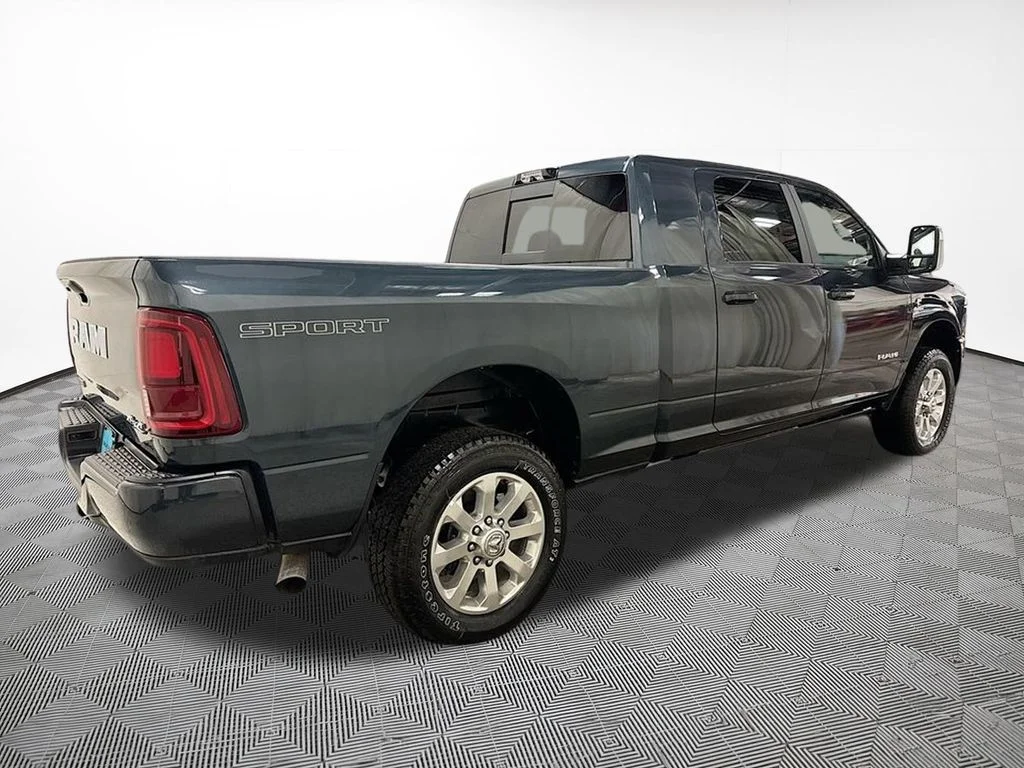 2026 RAM 2500 Laramie - Photo 10