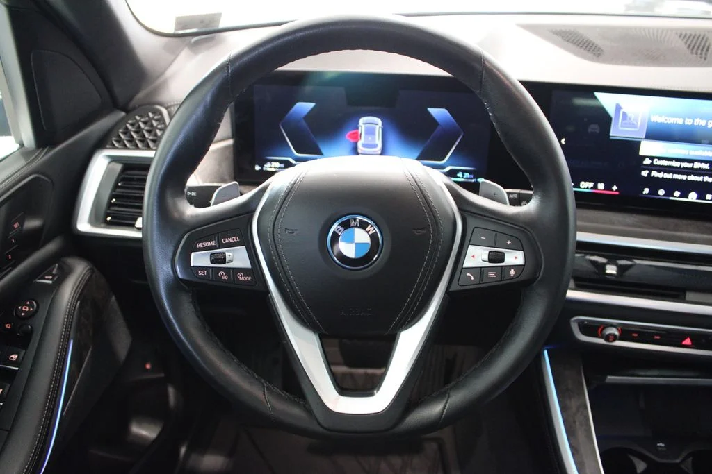 Used 2025 Gray BMW xDrive50e image 24