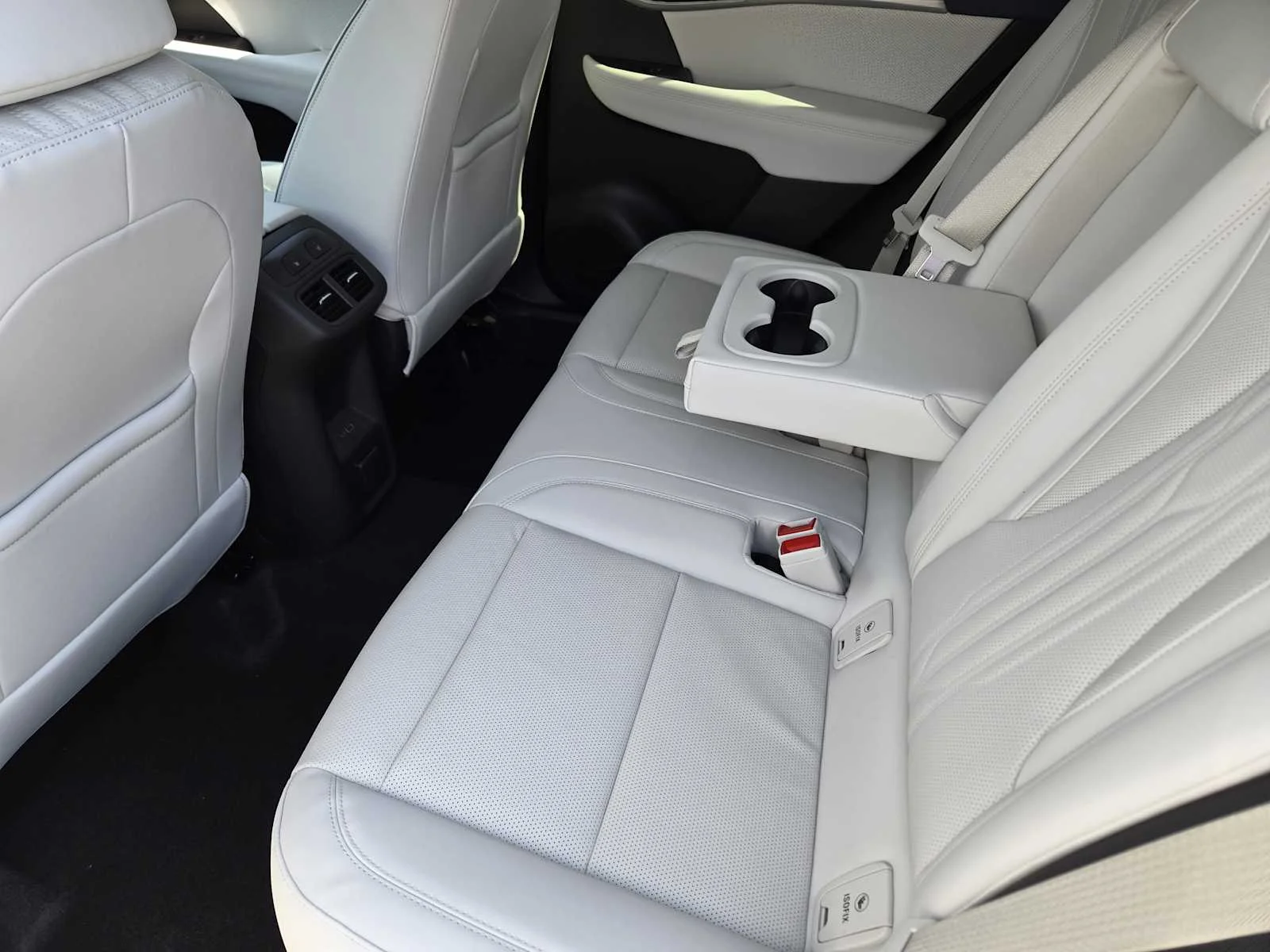 2026 Buick Envision Avenir - Photo 18
