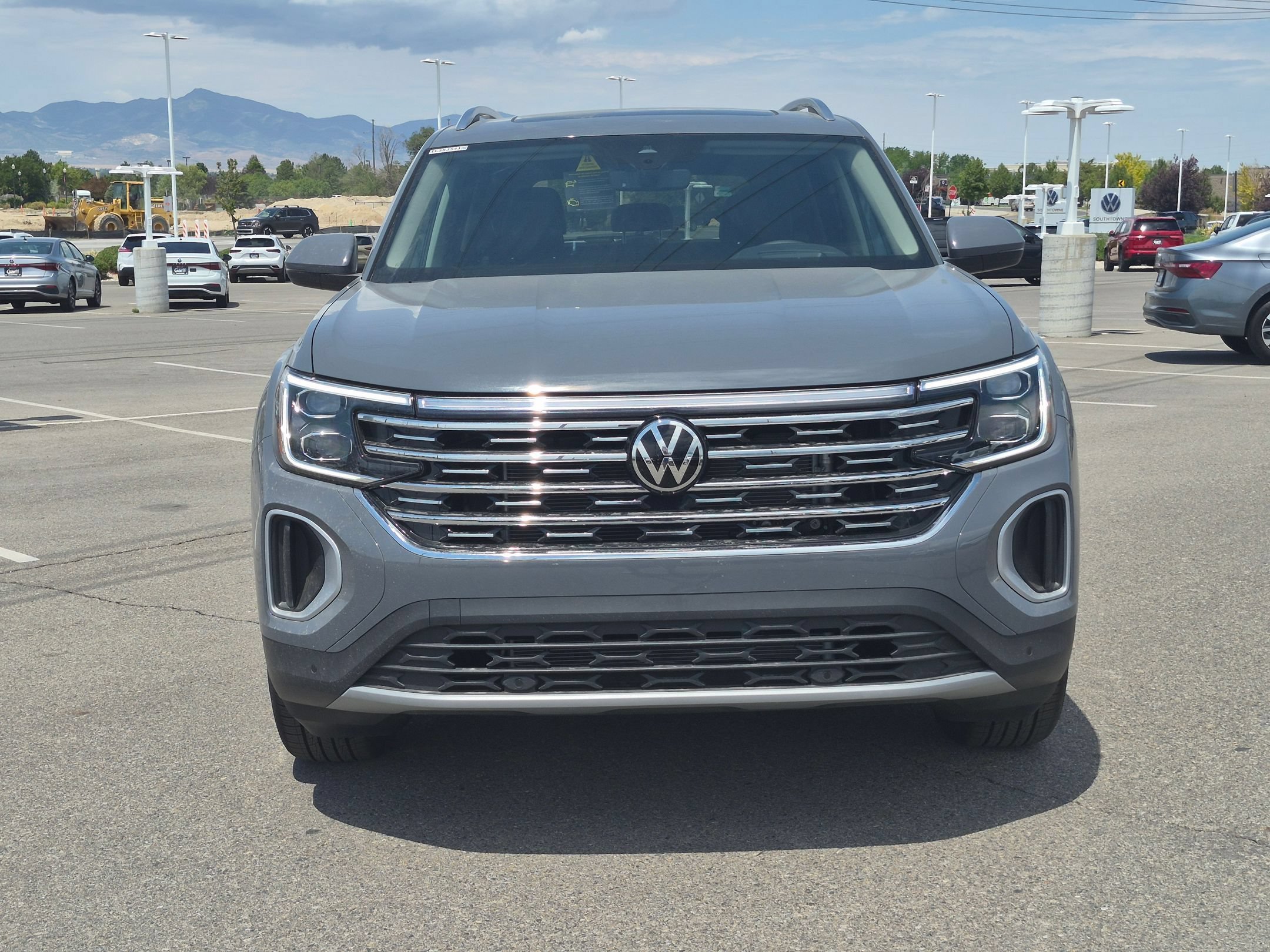 New 2026 Pure Gray Volkswagen 2.0T SEL image 9
