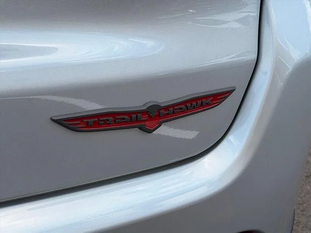 Used 2026 Silver Jeep Trailhawk image 29